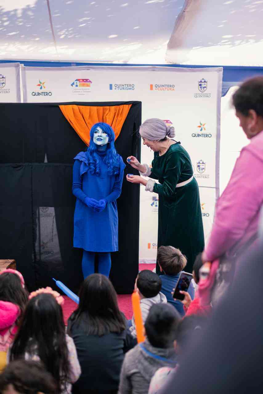 Experiencia teatral con música en vivo